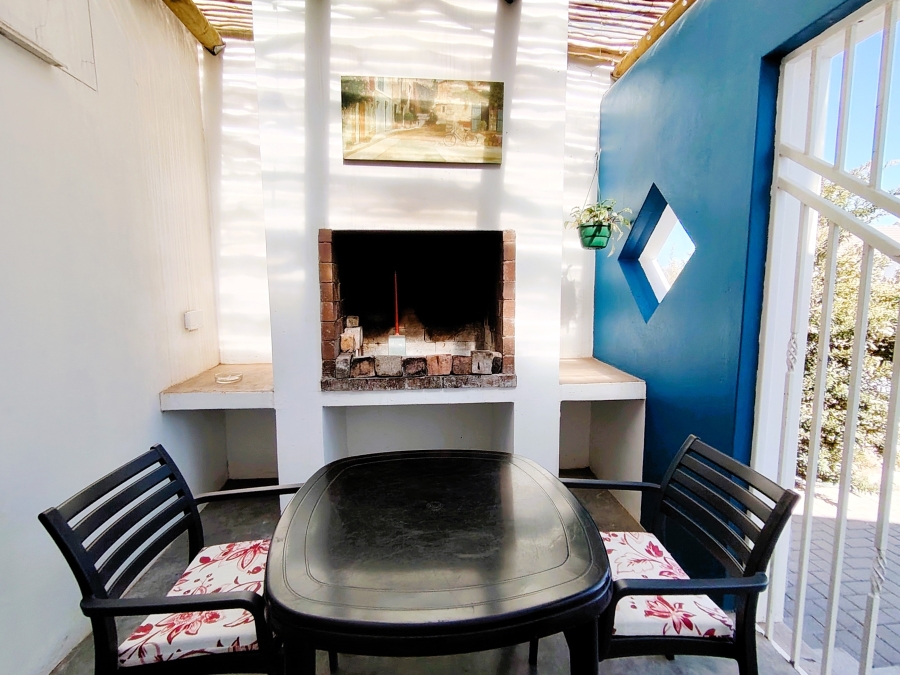 1 Bedroom Property for Sale in Golden Mile Western Cape